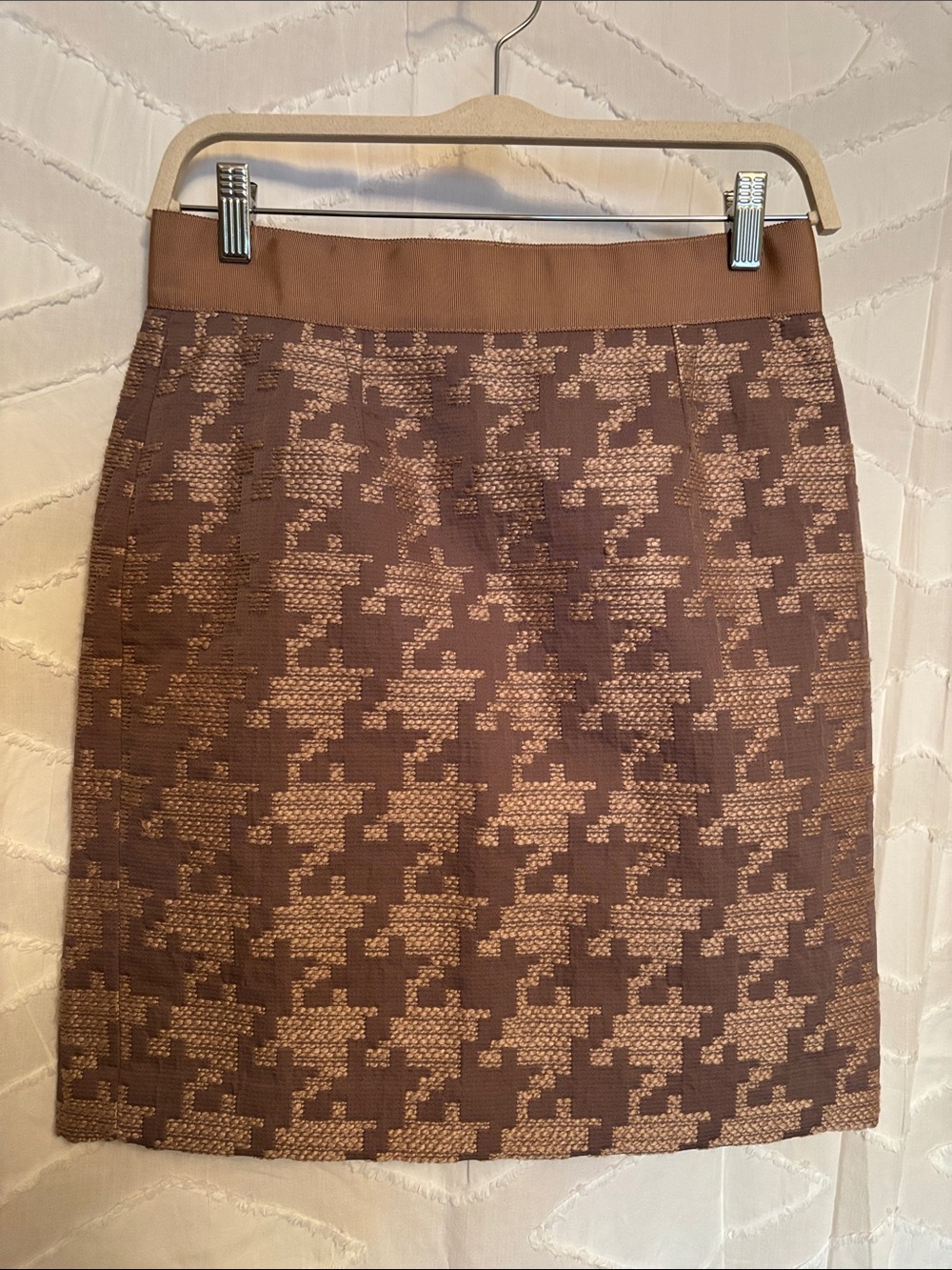 LOFT Taupe Patterned Houndstooth Pencil Skirt